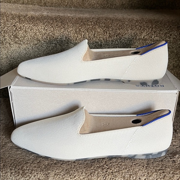 Rothy’s The Almond Loafer in Vanilla Bean New in Box - Picture 5 of 10